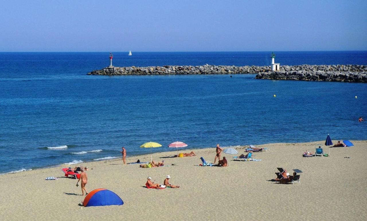 Charmante Dans Village Naturiste * Leucate