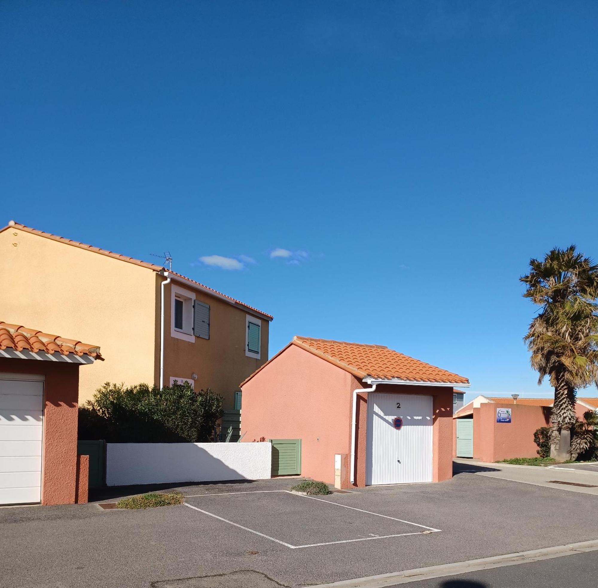 Charmante Dans Village Naturiste Villa *