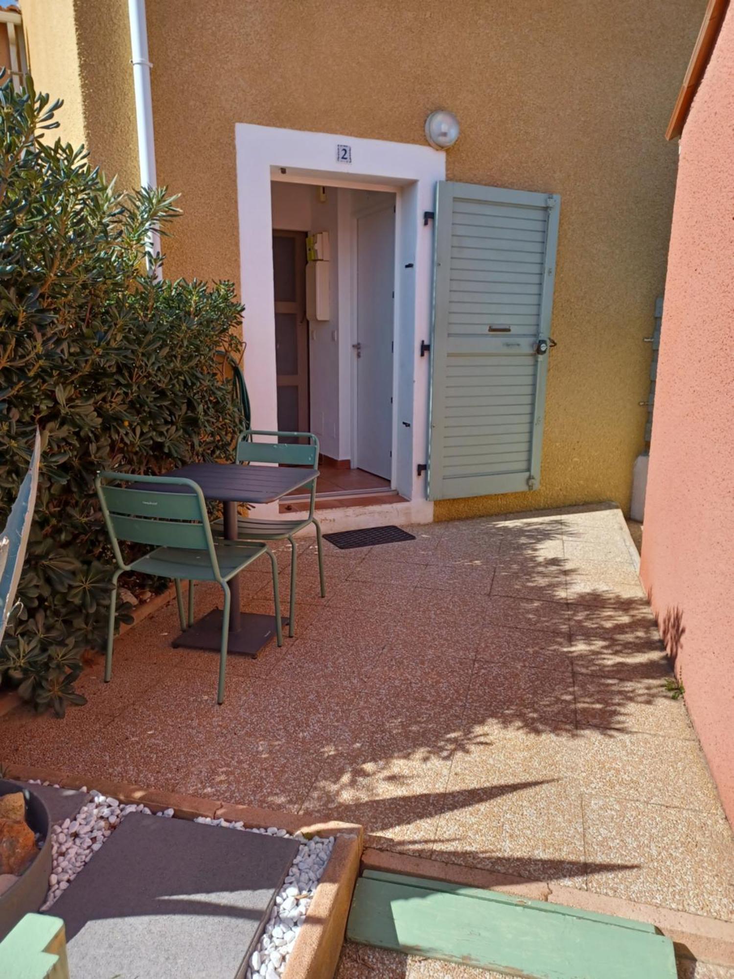 Charmante Dans Village Naturiste Villa *